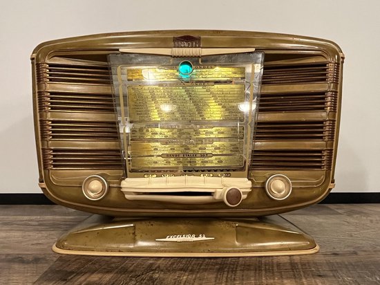 Radio SNR Excelsior 52