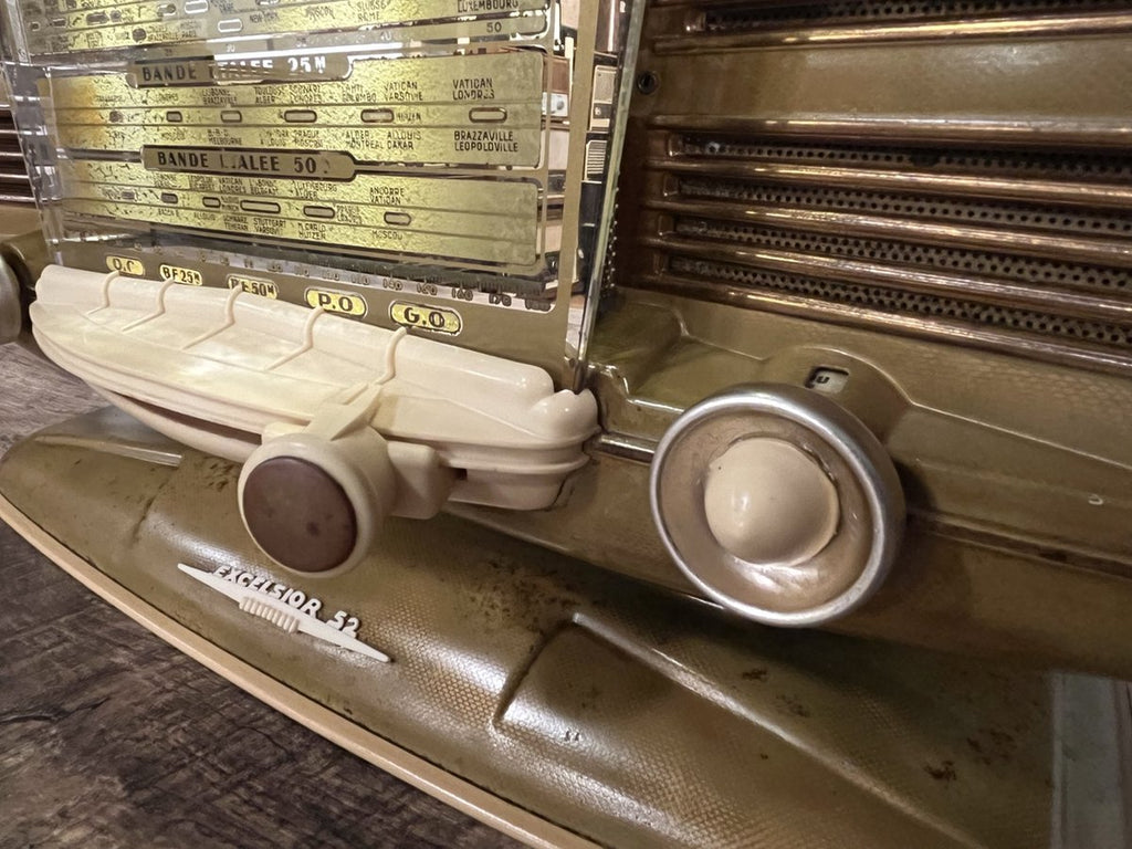 Radio SNR Excelsior 52