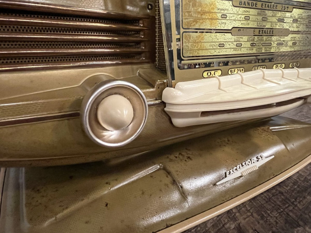 Radio SNR Excelsior 52