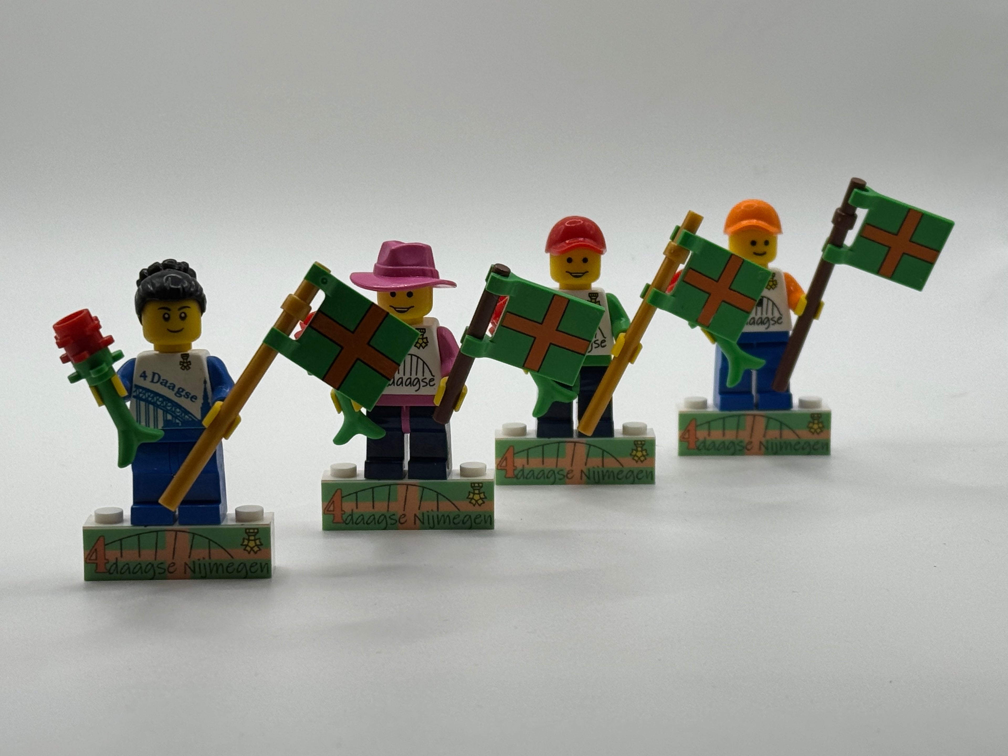Koelkastmagneet 4Daagse poppetje