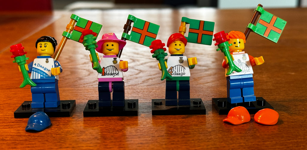 4Daagse poppetje alle vier in kadoblikje